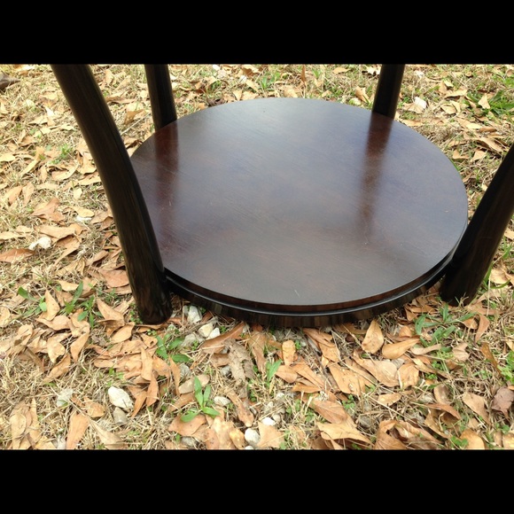 Glass Coffee Table with 2 Glass End Tables. - Picture 4 of 4