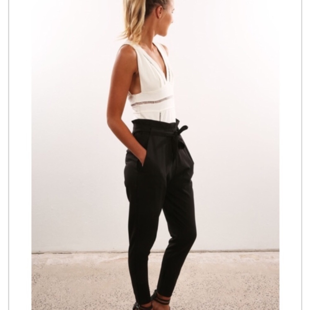 1 left! • belted joggers •