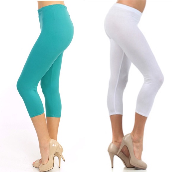 2 pack! White and Jade capri leggings - Picture 1 of 2
