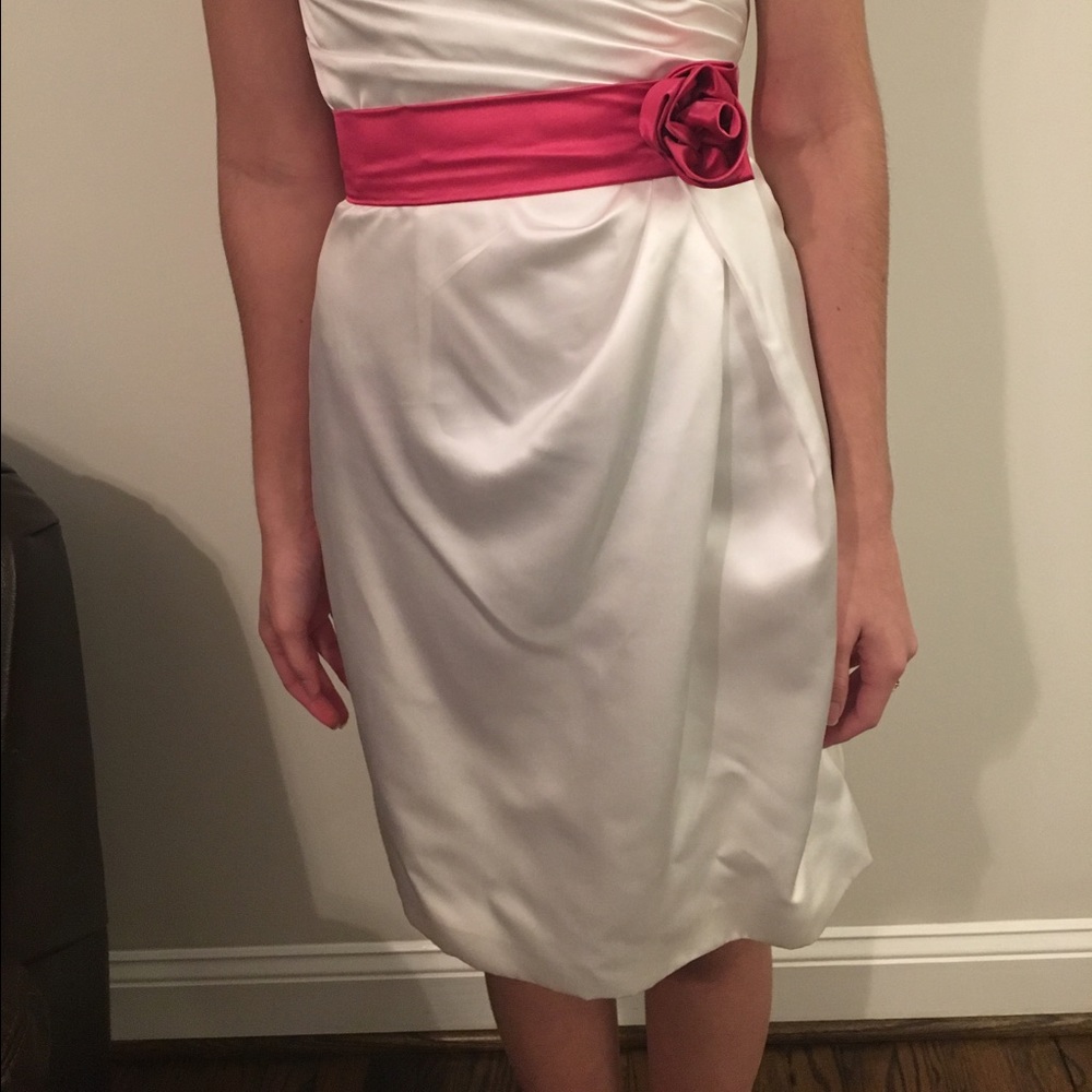 Dress - Picture 3 of 3