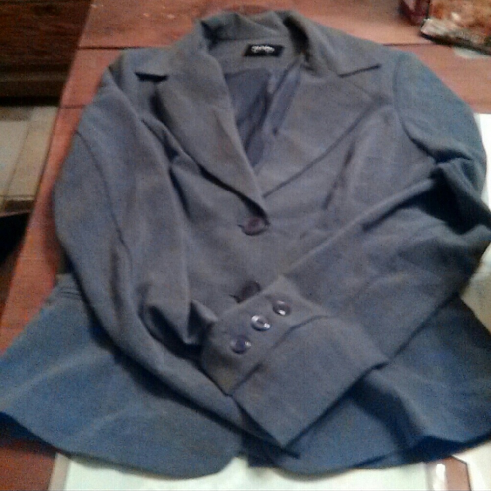 Gray skirt suit