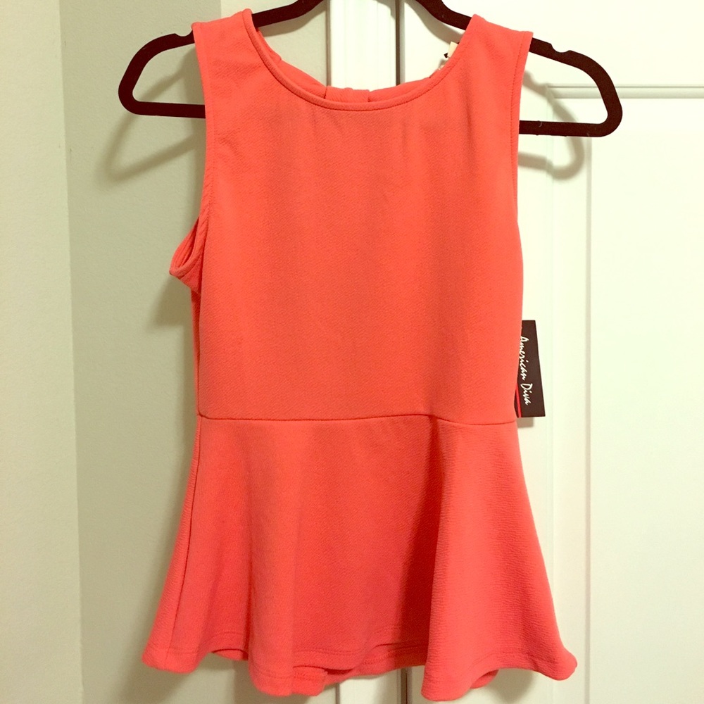 🆕 Adorable Coral Orange Shirt 💜 NWT!