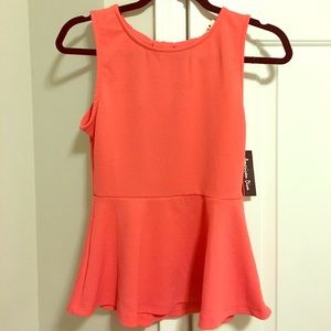🆕 Adorable Coral Orange Shirt 💜 NWT!