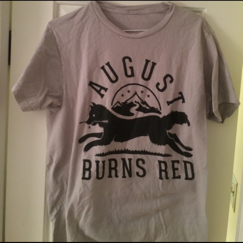 graphic t shirt