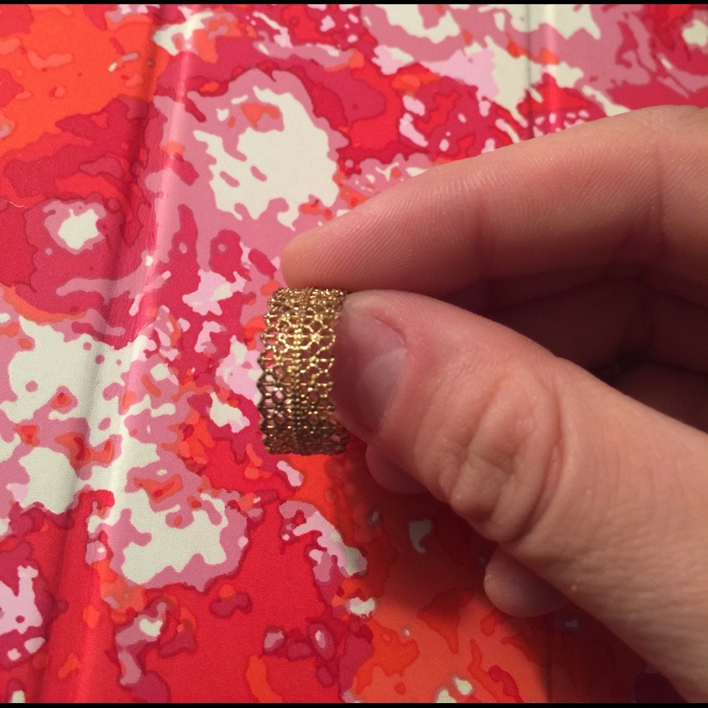 Gold Ring - Picture 2 of 2