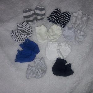 Bundle of babys mittens