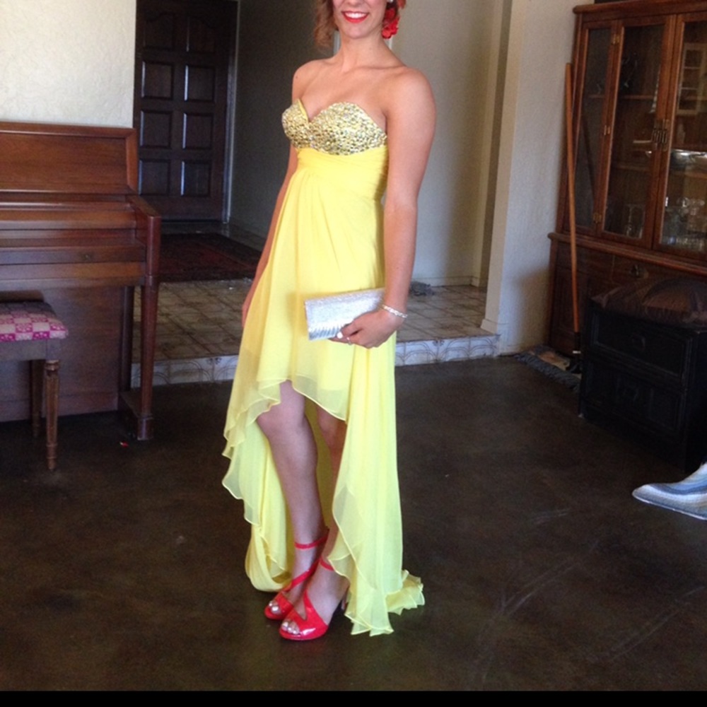 Yellow Sherri Hill dress✨ - Picture 2 of 4