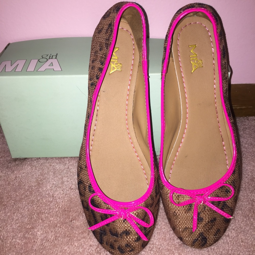 MIA leopard flats with hot pink trim