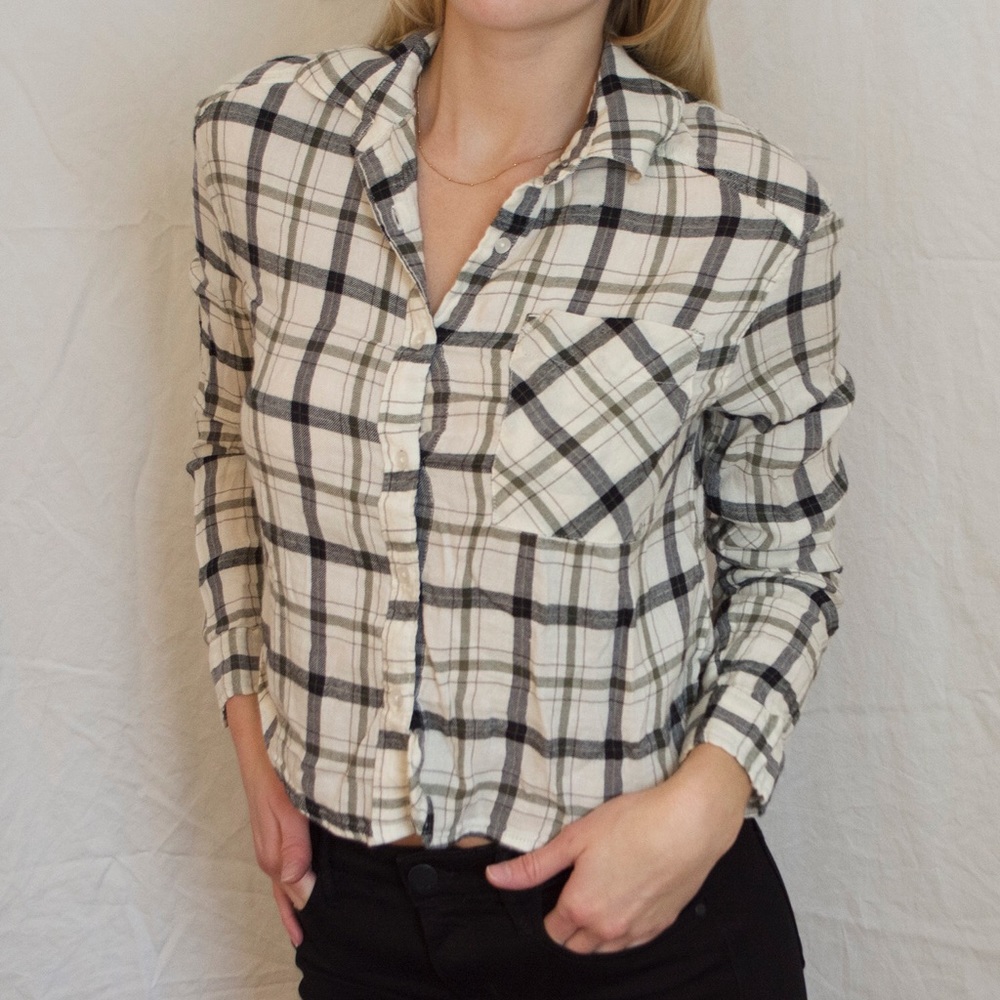 Abound crop flannel