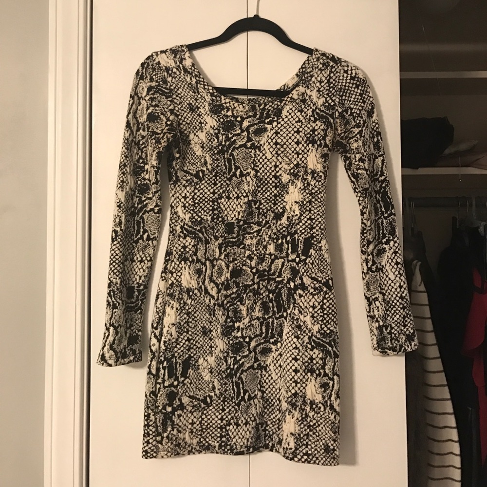 Pitaya snake skin print tight dress