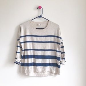 ⬇️Gap cream and blue striped perforated sweater