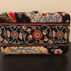 Vera Bradley Opera Wallet in "Versailles"