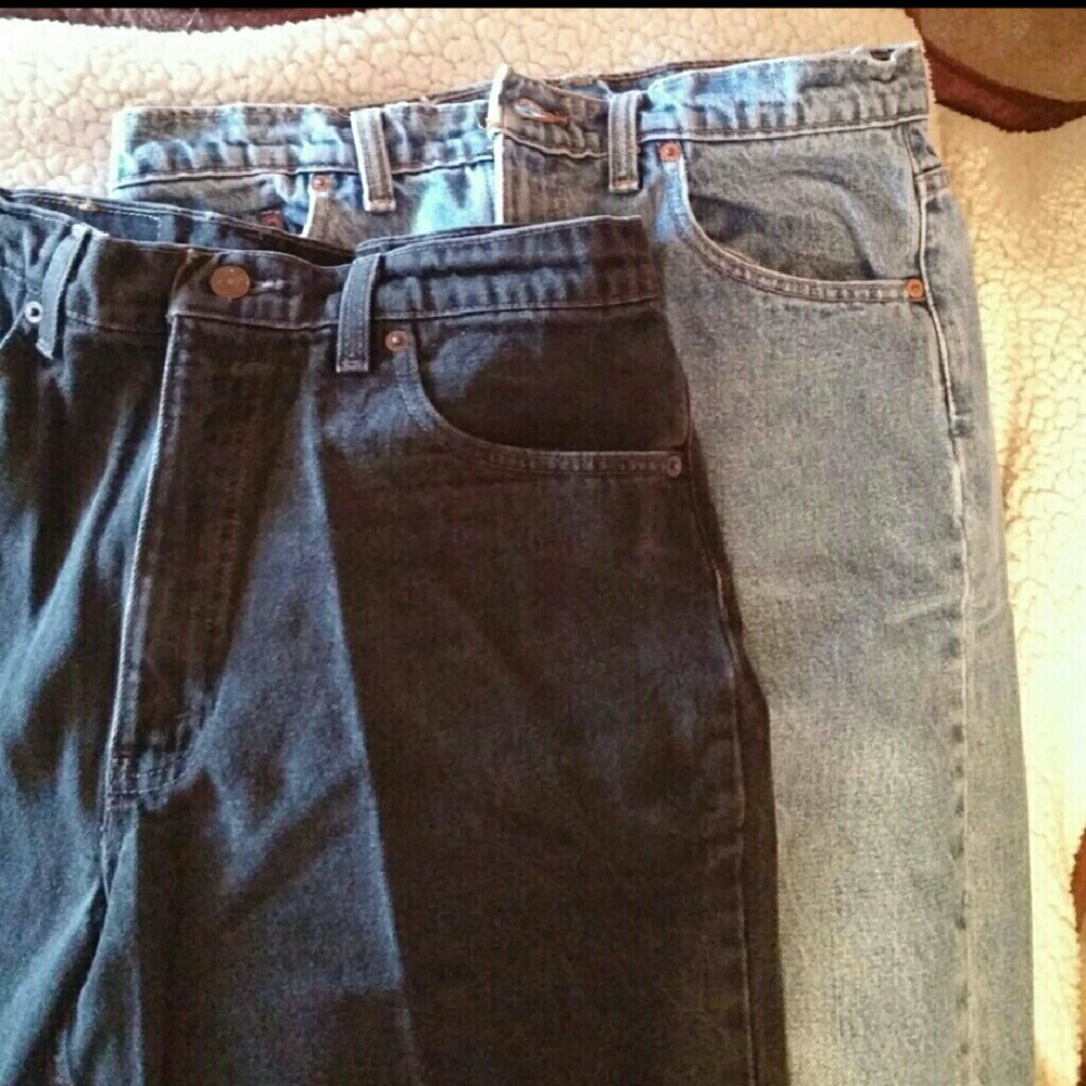 2 pairs men's jeans