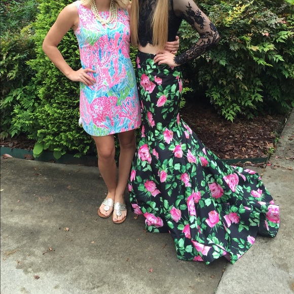 Sherri Hill Prom Dress Size 0 - Picture 2 of 3