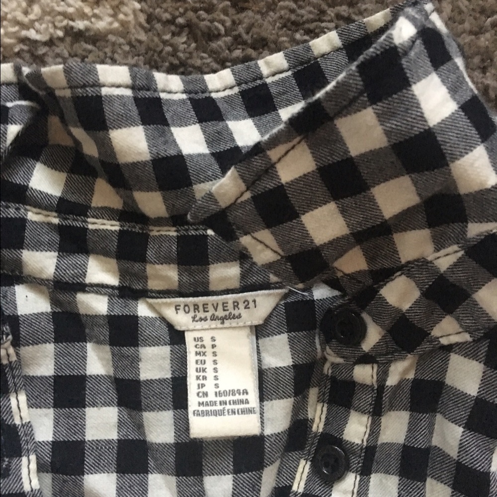 Forever 21 black and white plaid shirt