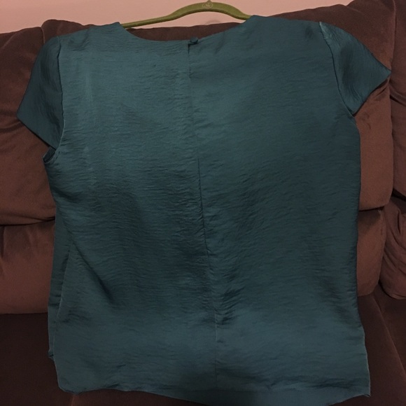 Blouse - Picture 2 of 3