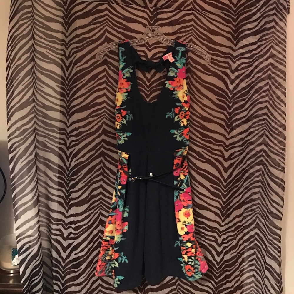 Candie's dress