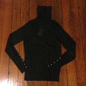 BCBGMaxazria grey turtle neck