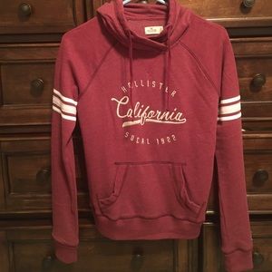 Maroon Hollister sweatshirt! Never worn!