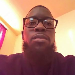 Meet your Posher, Derrick