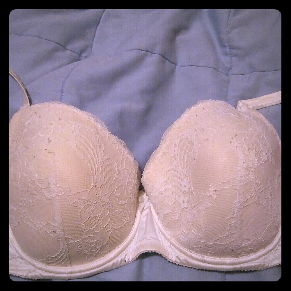 36G Ivory Lace Bra