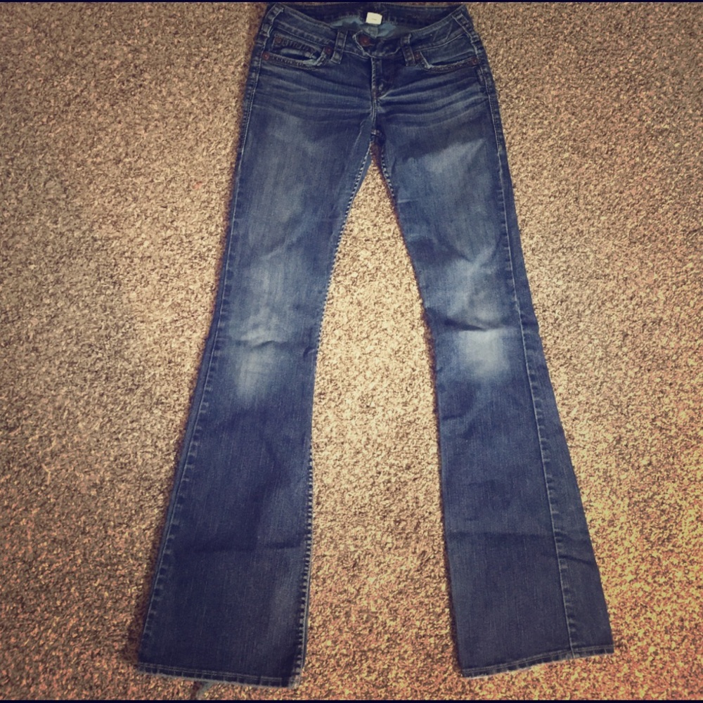 Silver Brand Boot Cut Jeans 👖