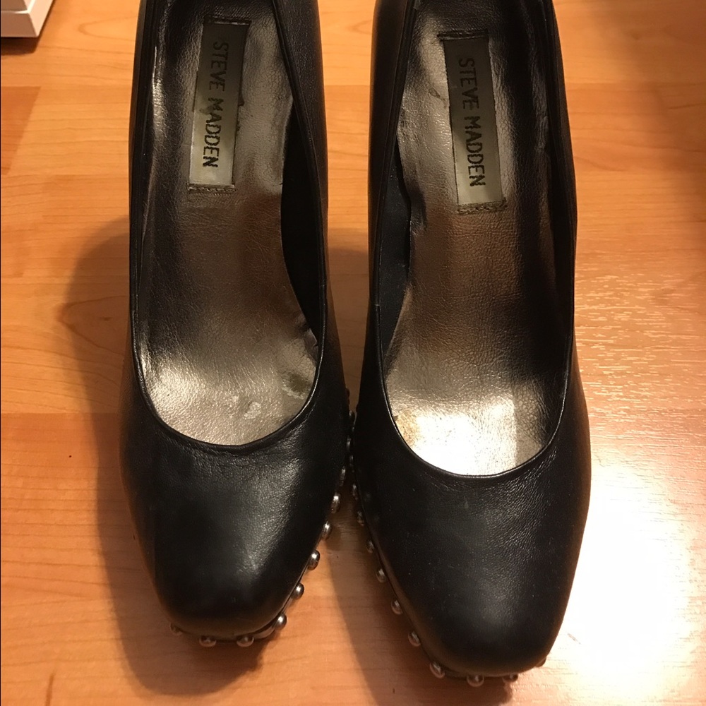 Steve Madden studded leather heels