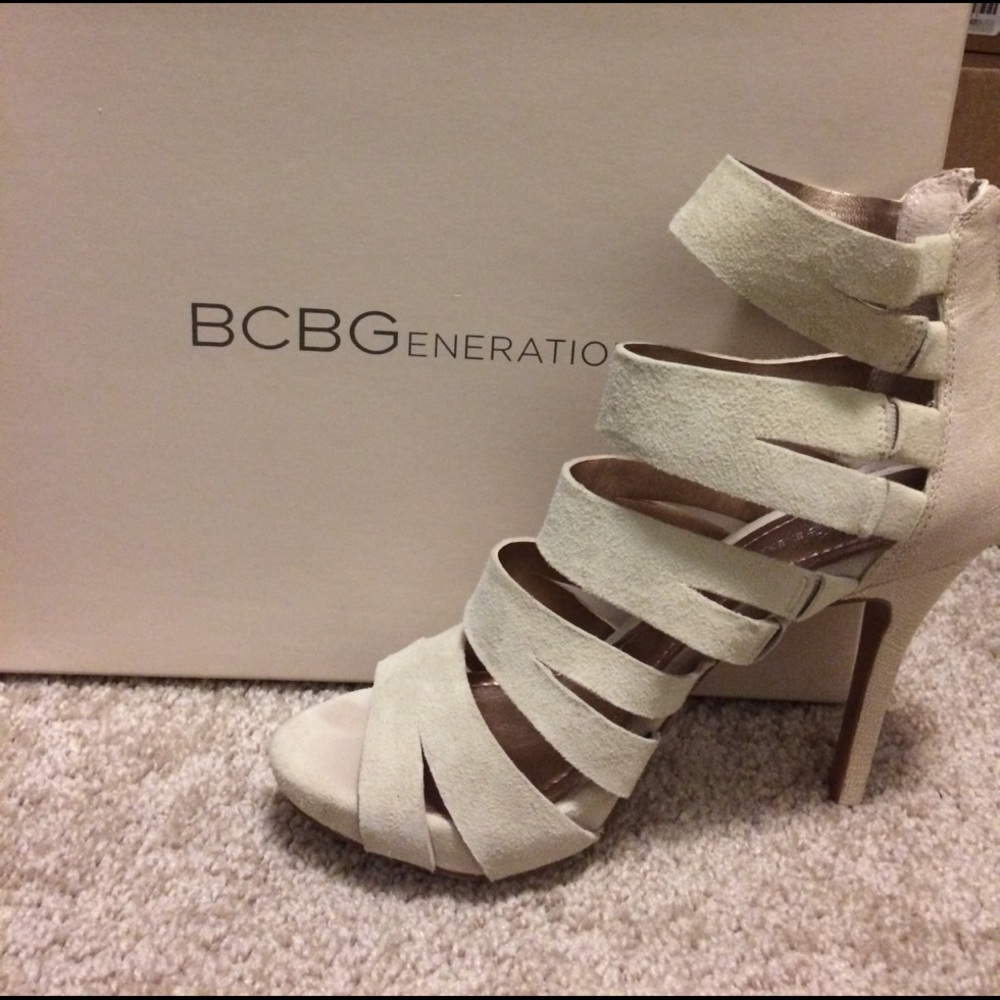 Bcbg bg- jazzie suede/leather cage booties