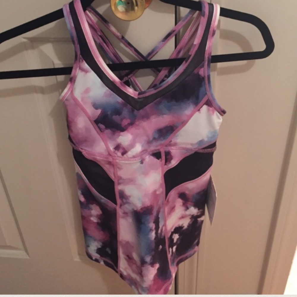 Lululemon tank NWT