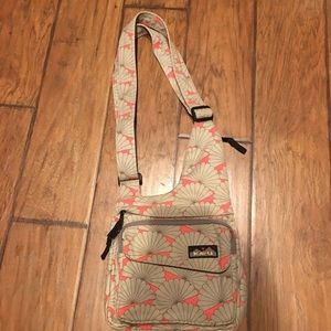 KAVU ☀️ brand crossbody