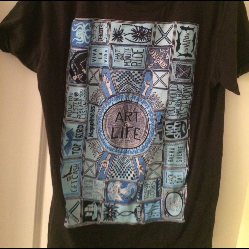 super graphic t shirt