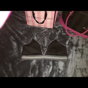 VS sports bra
