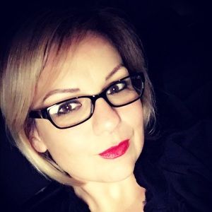 Meet your Posher, Teodora