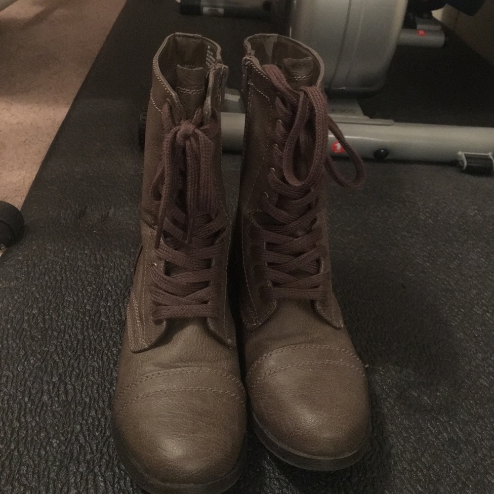 Brown Rustic Combat Boots!
