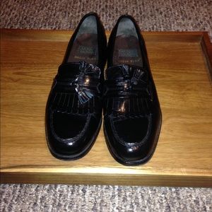 Nun Bush Leather Tassle Loafers Size 10