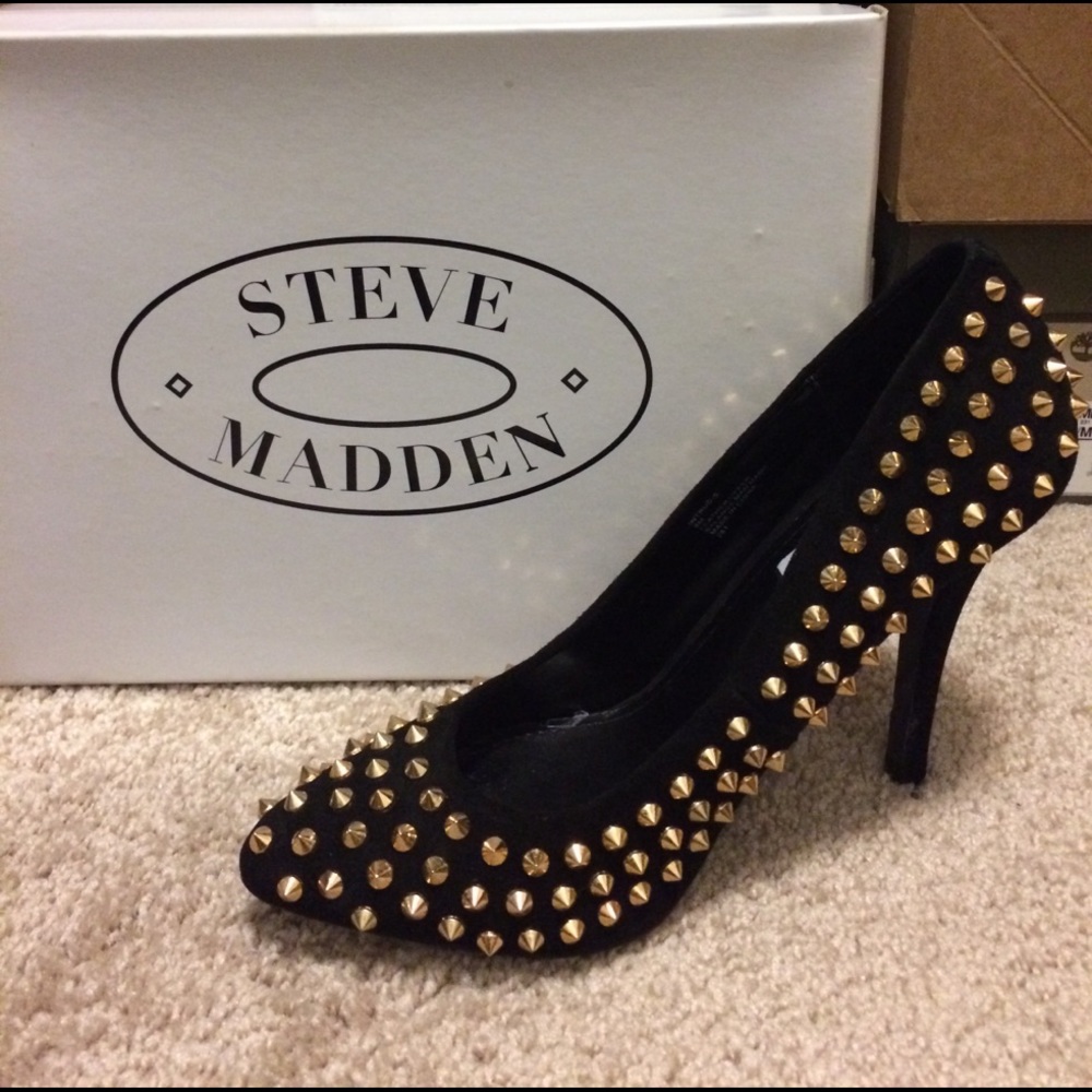 Steve Madden black and gold studded shoes