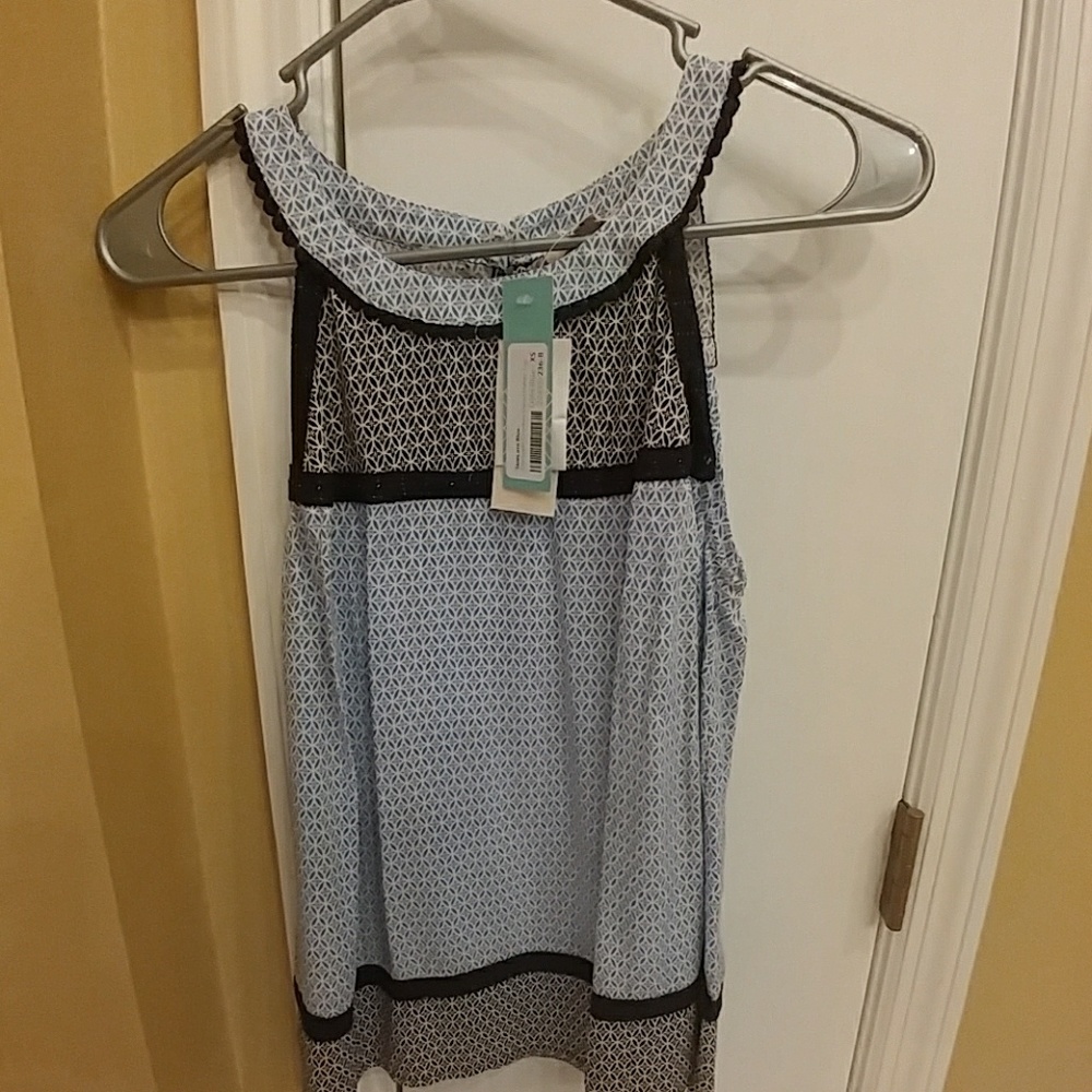 Blue and white Skies are Blue tank top