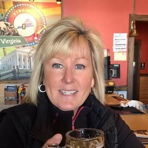 Meet your Posher, Lynn