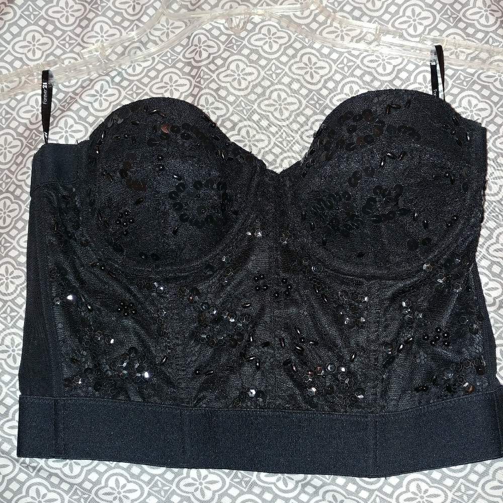 Black crop top