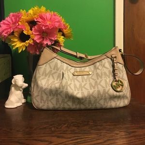Beautiful Michael Kors Purse
