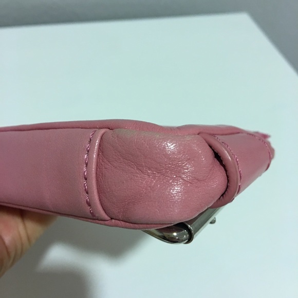 Banana Republic double buckle clutch in pink - Picture 3 of 4