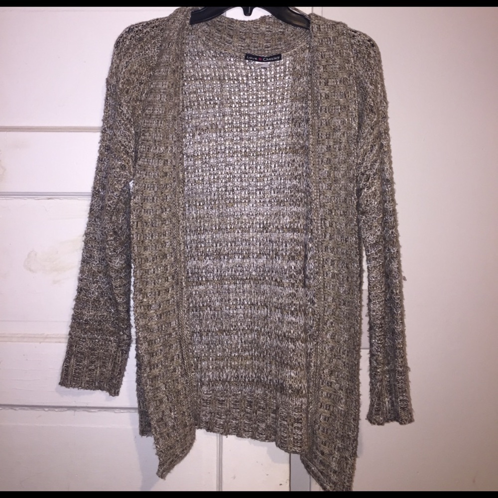 SALE 💖 Tan grayish cardigan great conditions!