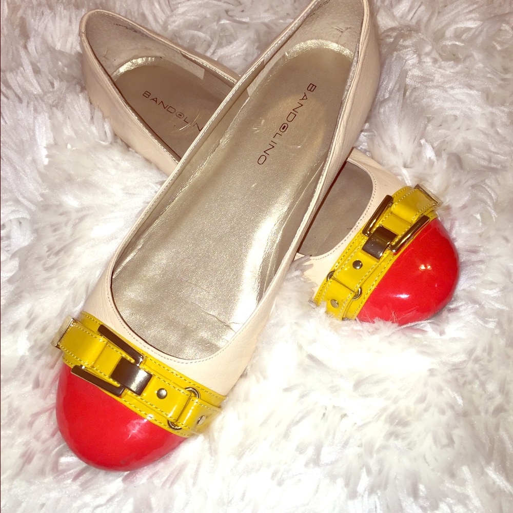 Bandolino™. Ballet flats