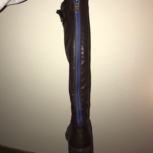 Chocolate brown boots - Picture 2 of 2