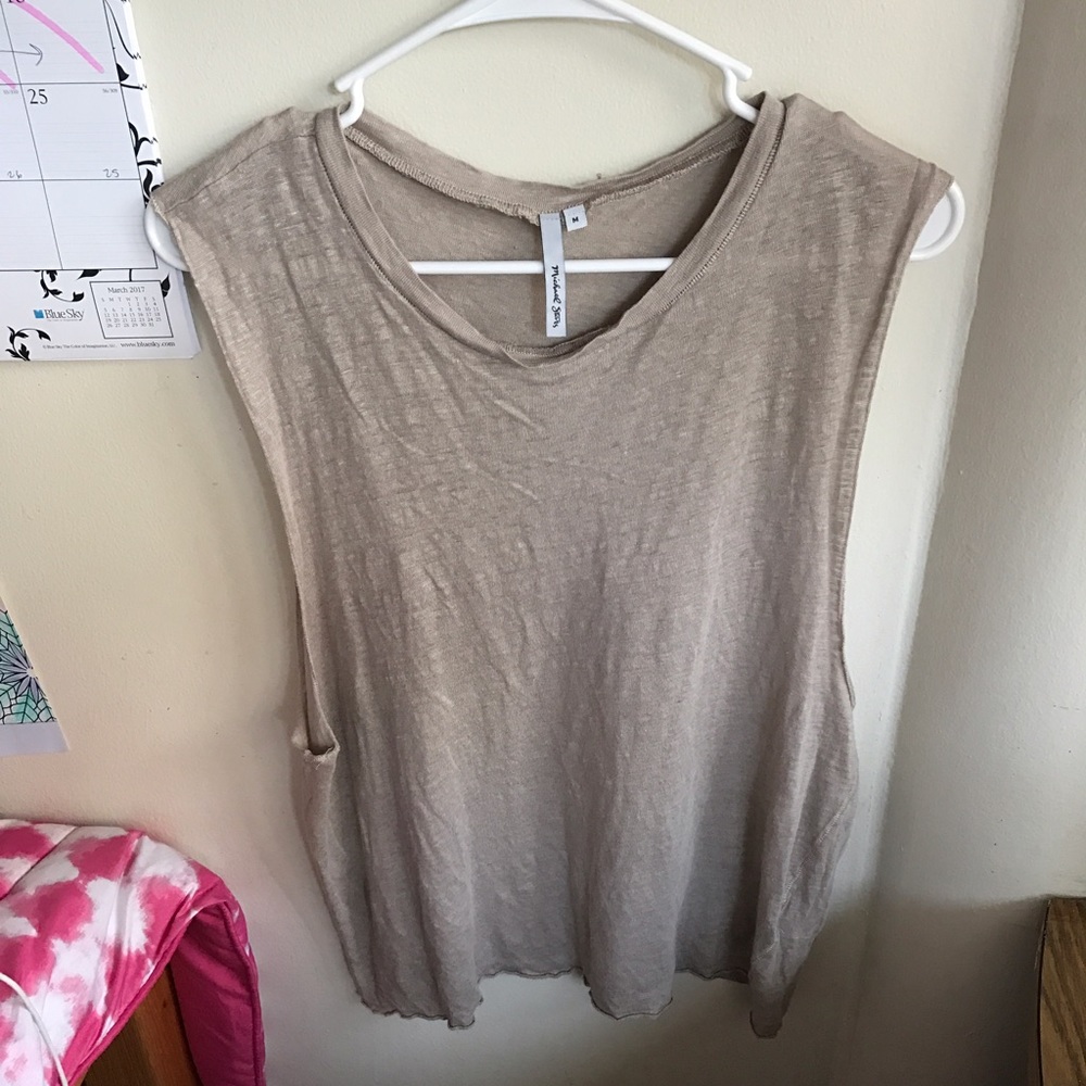 Muscle tank