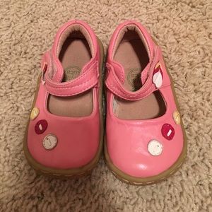 Livie & Luca Girls Pink Button Maryjanes sz 5
