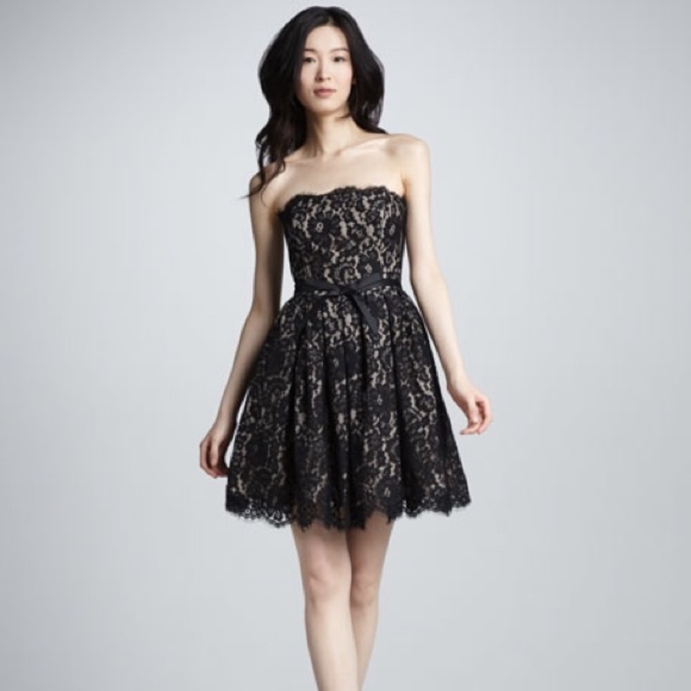 Neiman Marcus gorgeous lace cocktail dress