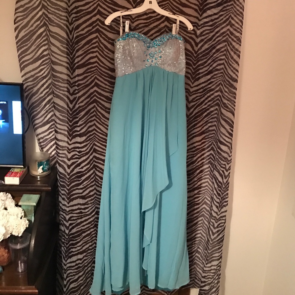 Floor length prom dress