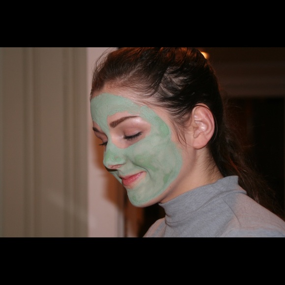 Meet your Posher, Rachel - Picture 1 of 1