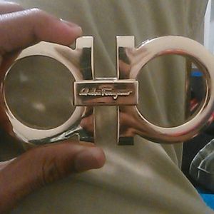 Meet your Posher, Jvon